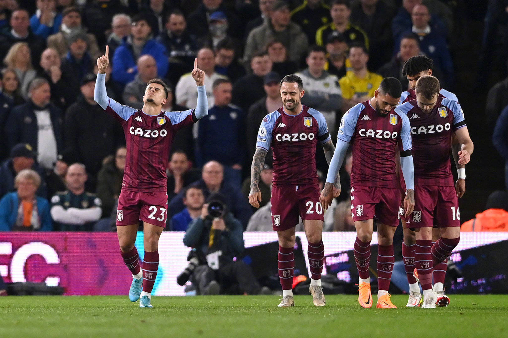 塔维厄斯 塔维厄斯