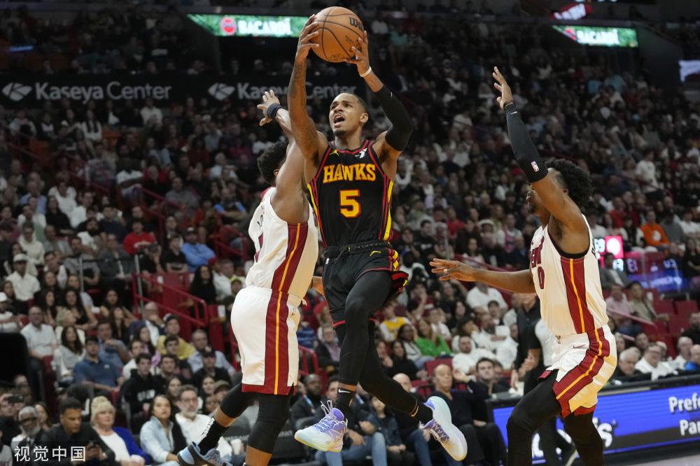 角色之间的 角色之间的